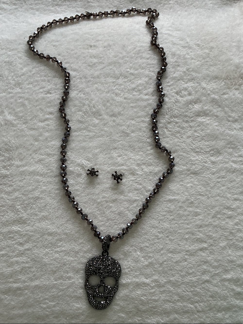 Mannaz Designs Gunmetal Crystal Skull Pendant Necklace and Stud Earrings